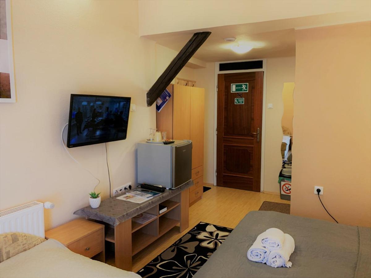 Palma Panzio Hotel Kaposvar Luaran gambar