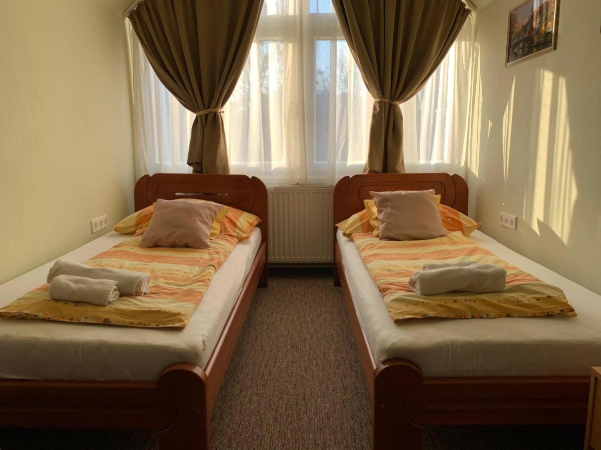 Palma Panzio Hotel Kaposvar Luaran gambar
